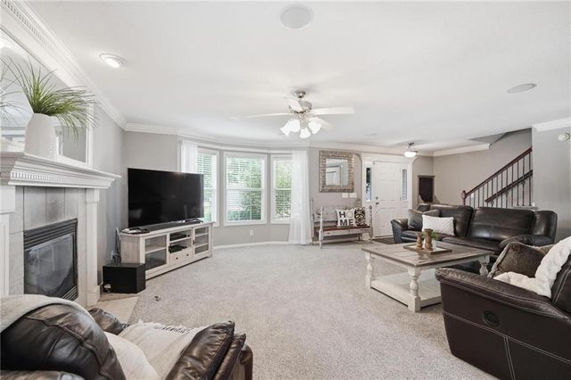 10926 N Holly Street, Kansas City, MO 64155