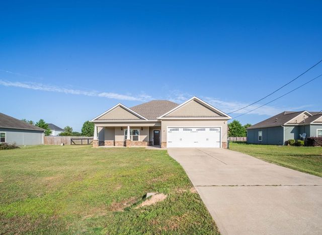 6 Eagle Nest Drive, Fort Mitchell, AL 36856