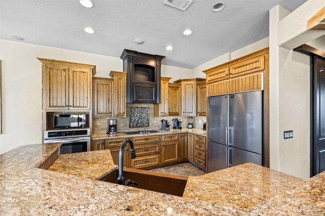 602 Via Deluna Dr, Pensacola Beach, FL 32561