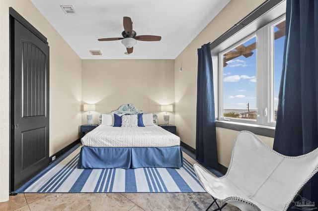 602 Via Deluna Dr, Pensacola Beach, FL 32561