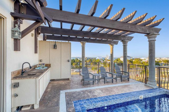 602 Via Deluna Dr, Pensacola Beach, FL 32561