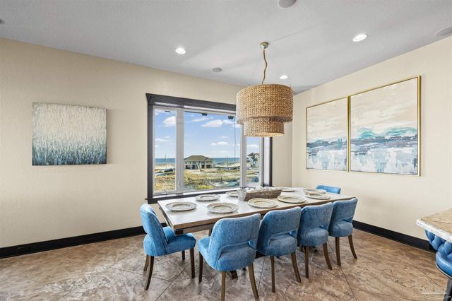 602 Via Deluna Dr, Pensacola Beach, FL 32561