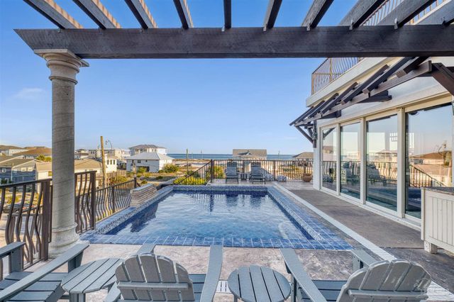 602 Via Deluna Dr, Pensacola Beach, FL 32561