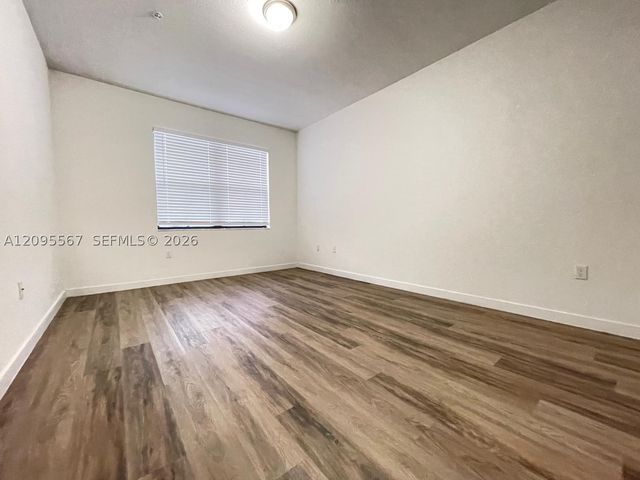 15600 SW 136 St. 104, Miami, FL 33196