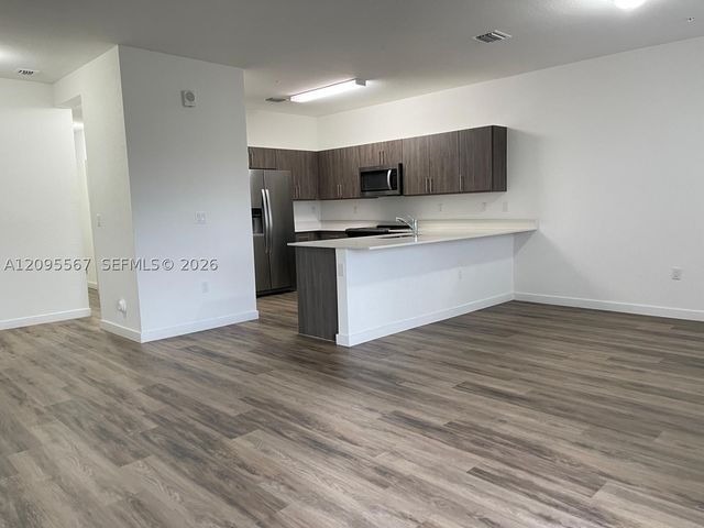 15600 SW 136 St. 104, Miami, FL 33196