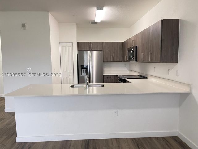 15600 SW 136 St. 104, Miami, FL 33196