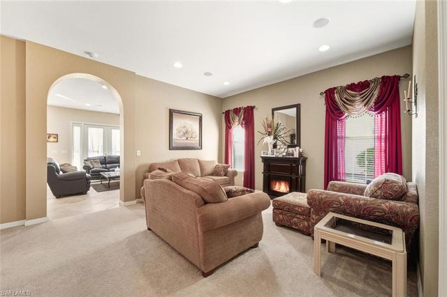 15295 Yellow Wood DR, Alva, FL 33920