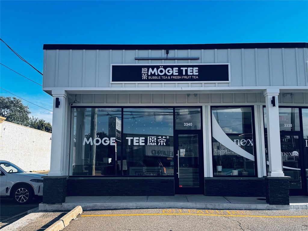 3340 Hillside Ave, New Hyde Park, NY 11042 — exterior