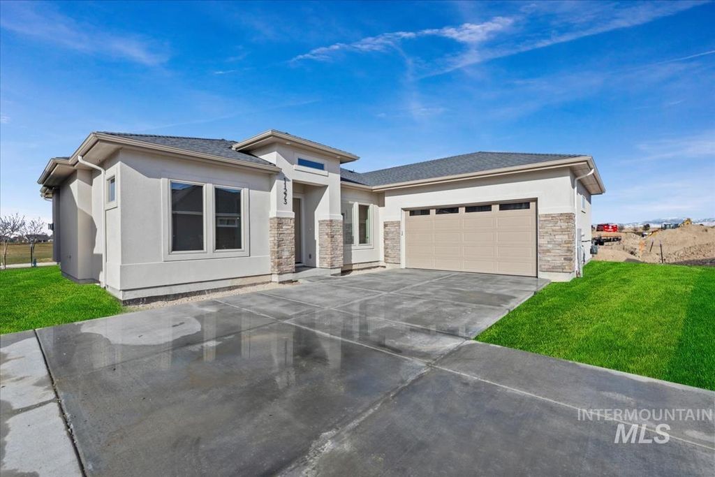 11273 S Corballis Ln., Kuna, ID 83634