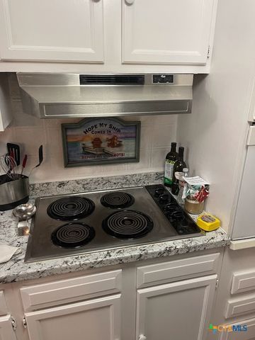 541 Buck Trail A, Canyon Lake, TX 78133