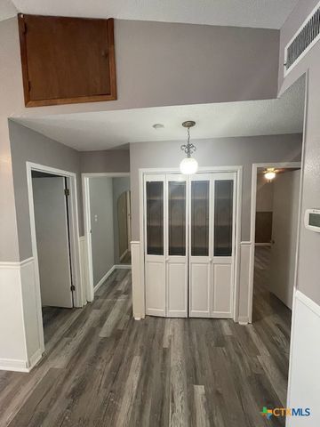 541 Buck Trail A, Canyon Lake, TX 78133