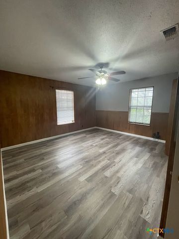 541 Buck Trail A, Canyon Lake, TX 78133