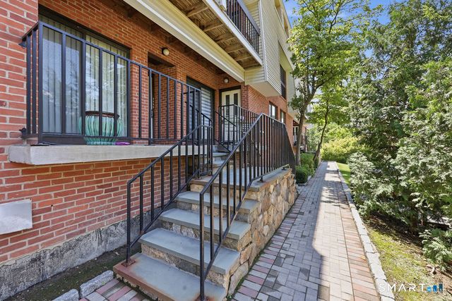 1 Valley Road 105, Stamford, CT 06902