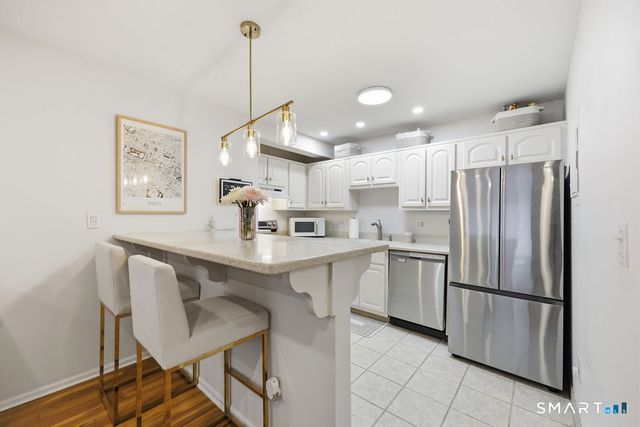 1 Valley Road 105, Stamford, CT 06902