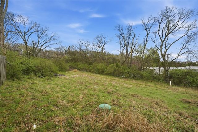 1219 S Dickerson Rd, Goodlettsville, TN 37072