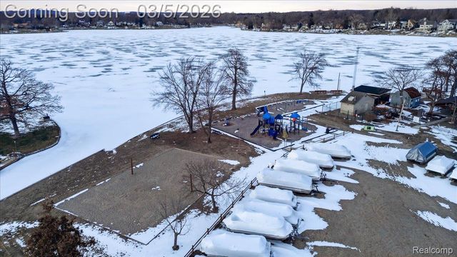 3589 Breaker Street, Waterford Charter Township, MI 48329