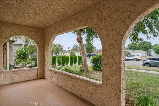 2895 N Sierra Way, San Bernardino, CA 92405