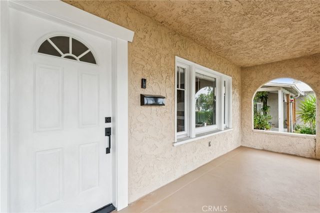 2895 N Sierra Way, San Bernardino, CA 92405