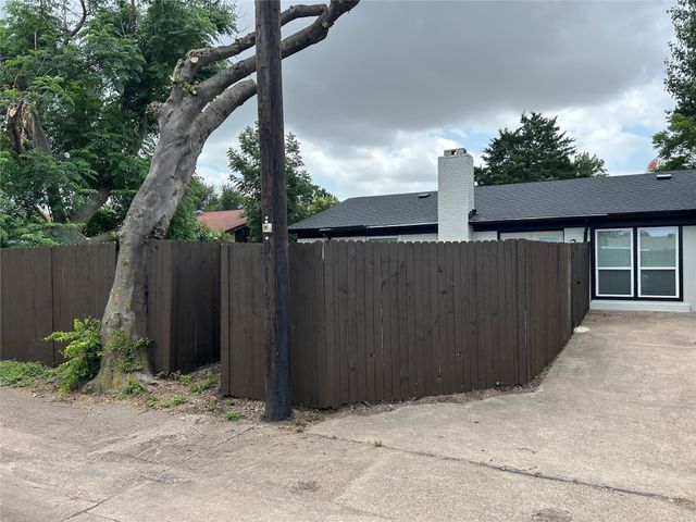 3837 Burning Tree Lane, Garland, TX 75042