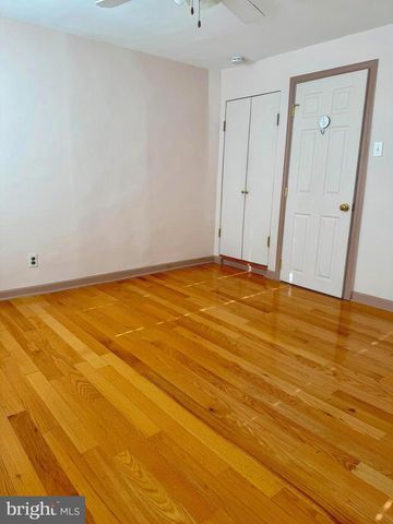 811 EARP ST, Philadelphia, PA 19147