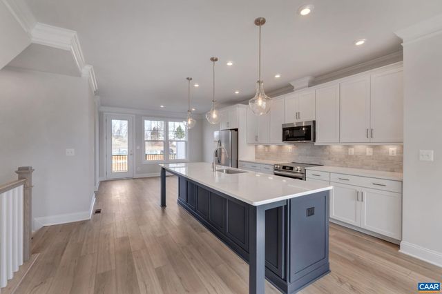 750 PARK RIDGE DR, Crozet, VA 22932