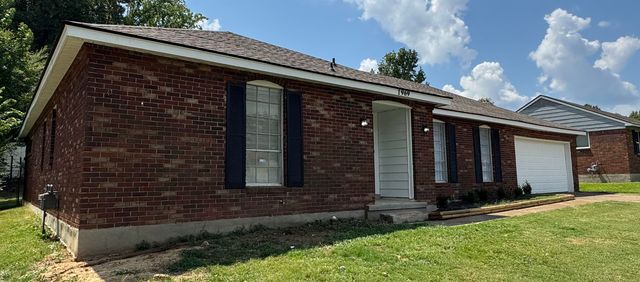 1969 E HOLMES RD, Memphis, TN 38116