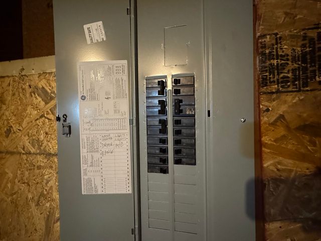 1969 E HOLMES RD, Memphis, TN 38116