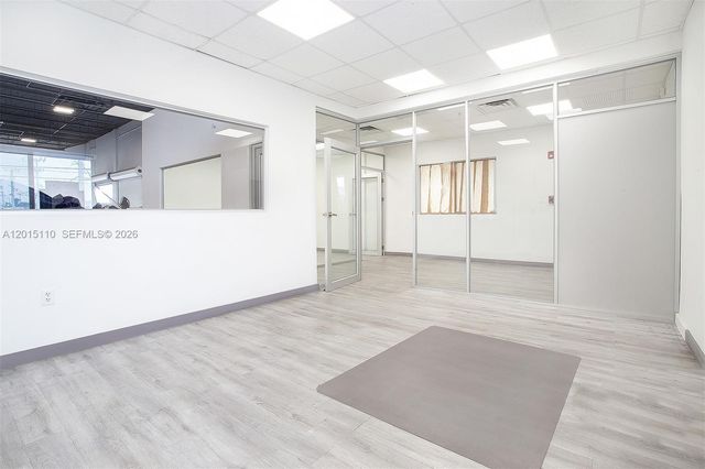 2290 W 8th Avenue, Hialeah, FL 33010