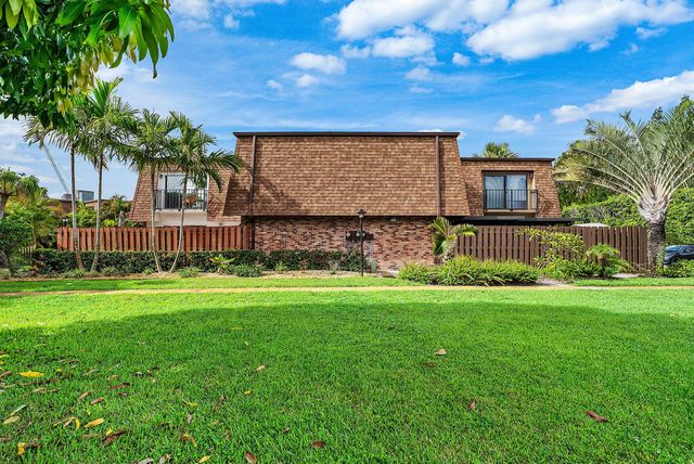 2616 SE 5TH Circle D, Boynton Beach, FL 33435