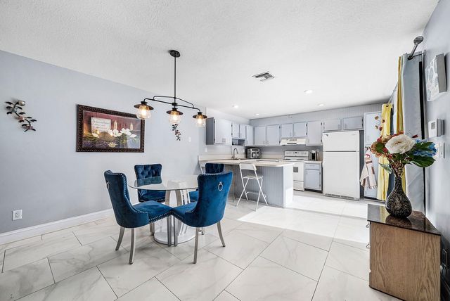 2616 SE 5TH Circle D, Boynton Beach, FL 33435