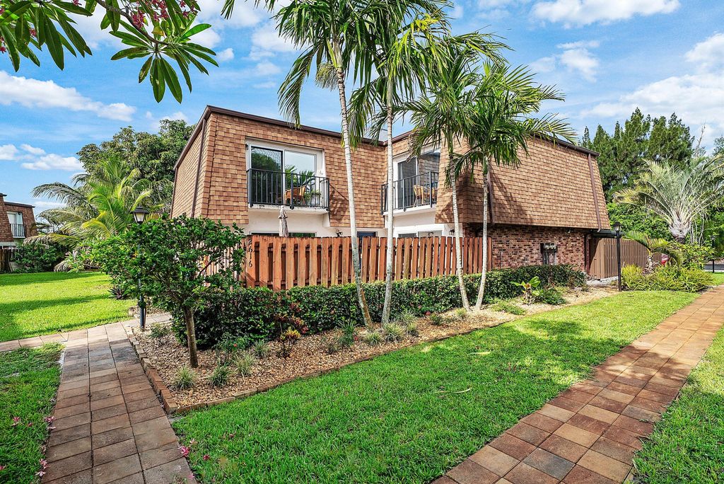 2616 SE 5TH Circle D, Boynton Beach, FL 33435