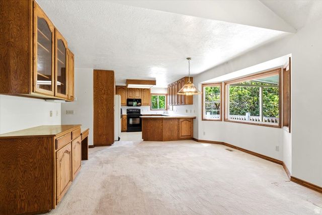 2652 E 1600 N, Layton, UT 84040