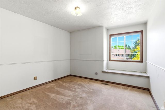 2652 E 1600 N, Layton, UT 84040
