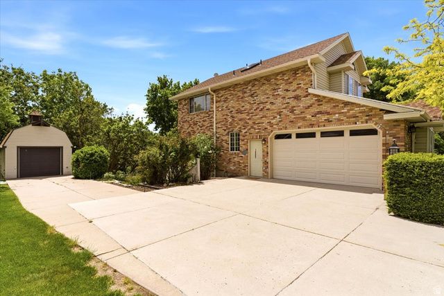 2652 E 1600 N, Layton, UT 84040