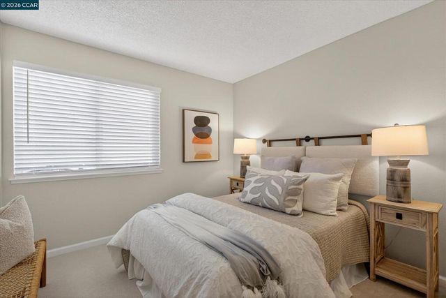 1040 Village Oaks, Martinez, CA 94553
