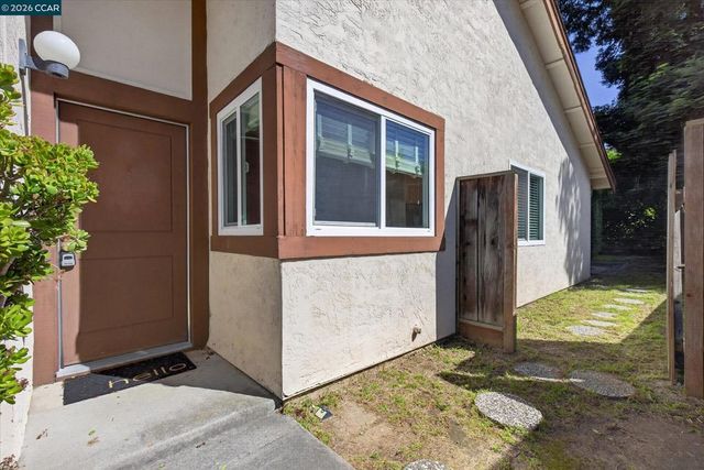 1040 Village Oaks, Martinez, CA 94553
