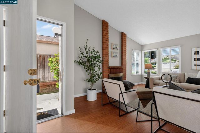 1040 Village Oaks, Martinez, CA 94553