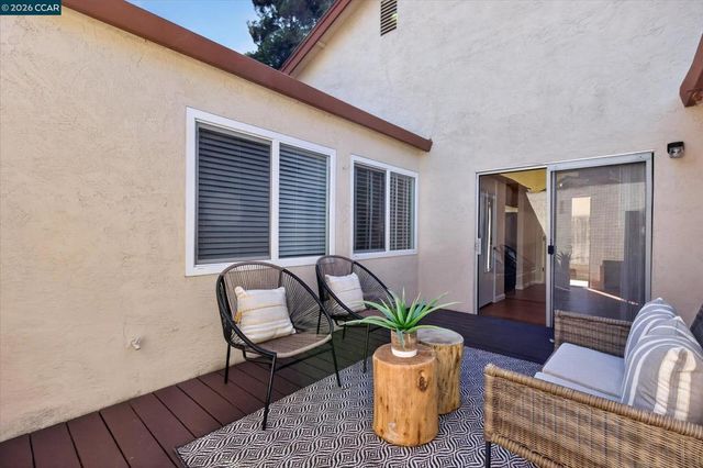 1040 Village Oaks, Martinez, CA 94553