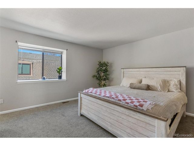 1379 S Idalia St C, Aurora, CO 80017