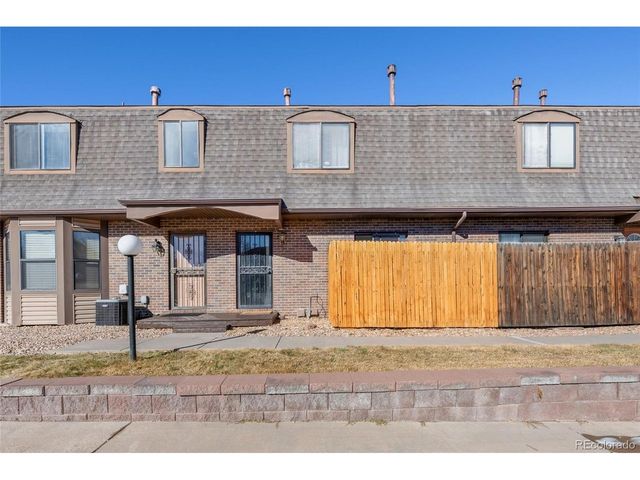 1379 S Idalia St C, Aurora, CO 80017