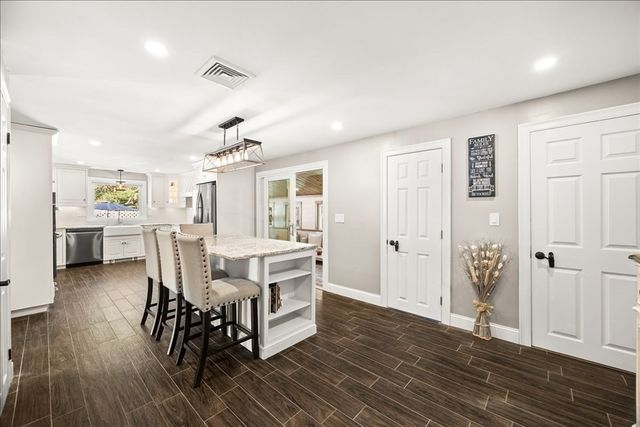 291 Caswell Street, Taunton, MA 02718