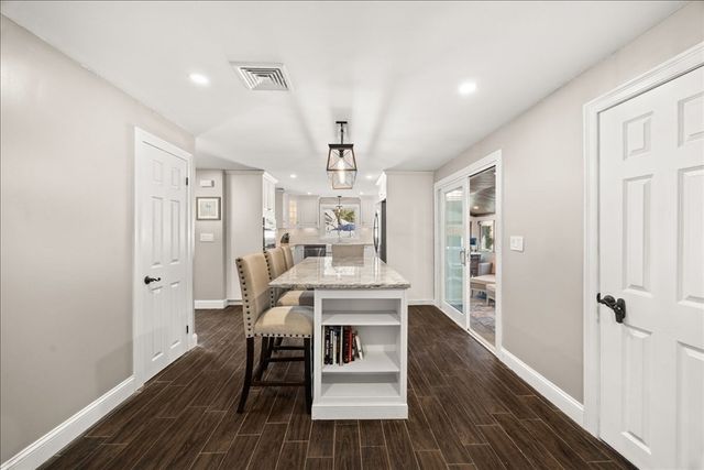 291 Caswell Street, Taunton, MA 02718