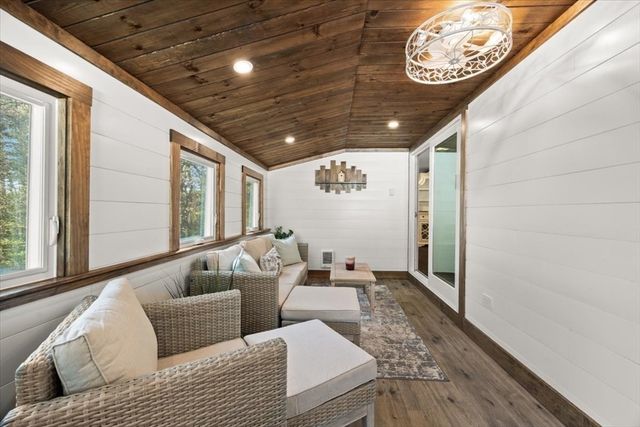 291 Caswell Street, Taunton, MA 02718