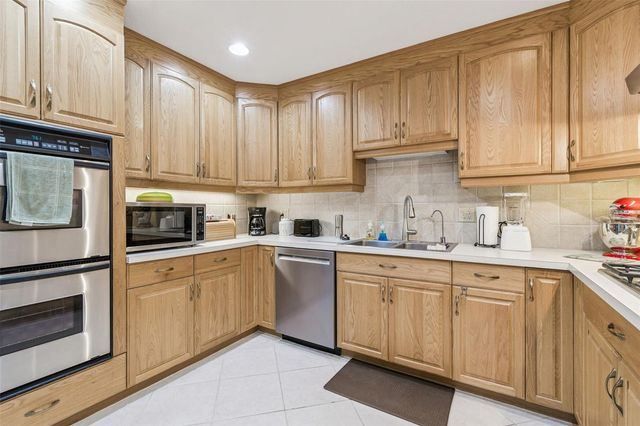 12946 88TH AVENUE, Seminole, FL 33776