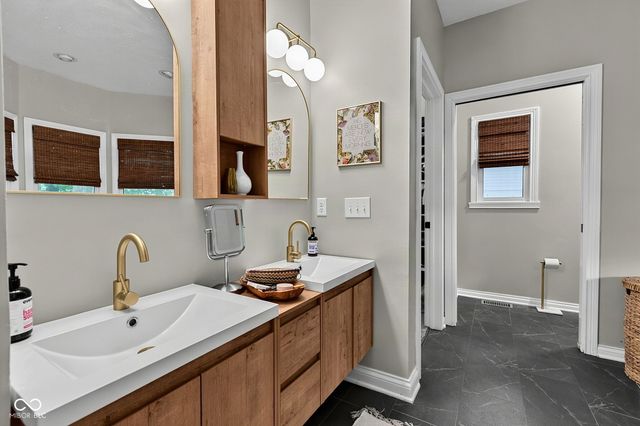 7721 Shagbark Court, Brownsburg, IN 46112