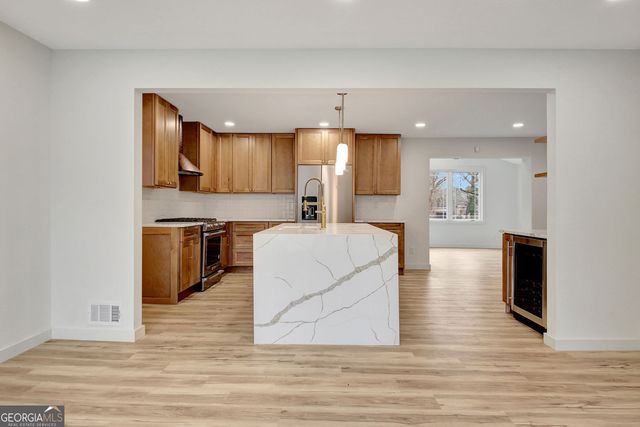 183 Pine Street NE, Fairburn, GA 30213