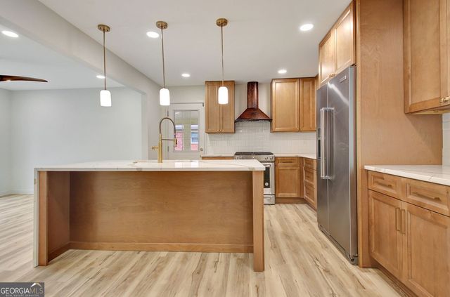 183 Pine Street NE, Fairburn, GA 30213