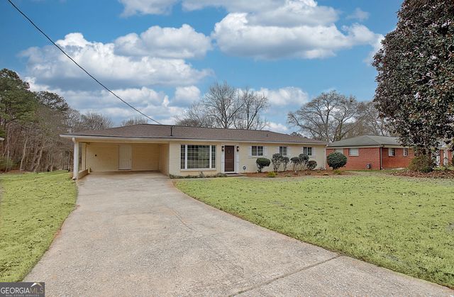 183 Pine Street NE, Fairburn, GA 30213
