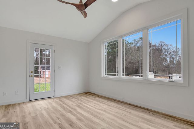 183 Pine Street NE, Fairburn, GA 30213
