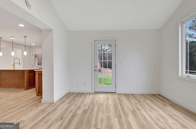 183 Pine Street NE, Fairburn, GA 30213